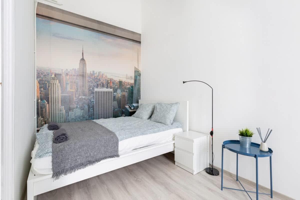 Modern With Desk & Monitor, Tv Apartment *